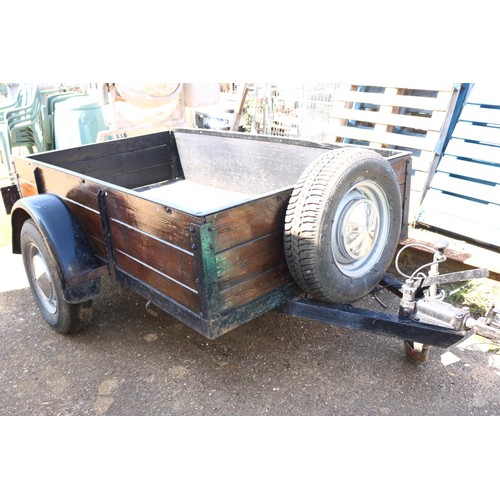 4 - Car trailer with spare wheel (Bradley)
200 x 124cm