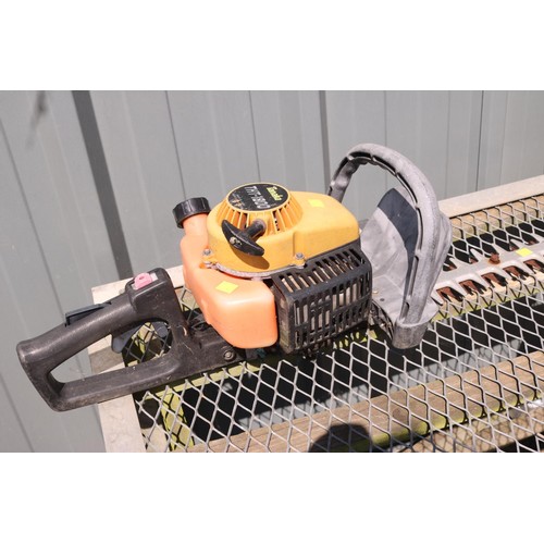 9A - Tanake hedge trimmer