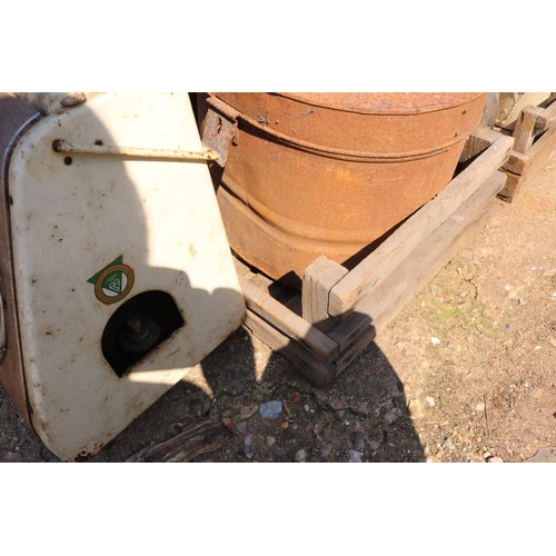 42 - Wooden tray, including stove, hot box, paraffin, heater, etc