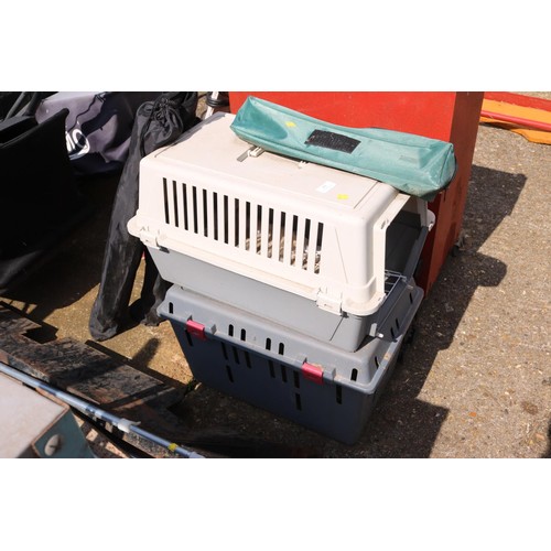 62 - 2 pet carriers, folding seats, etc