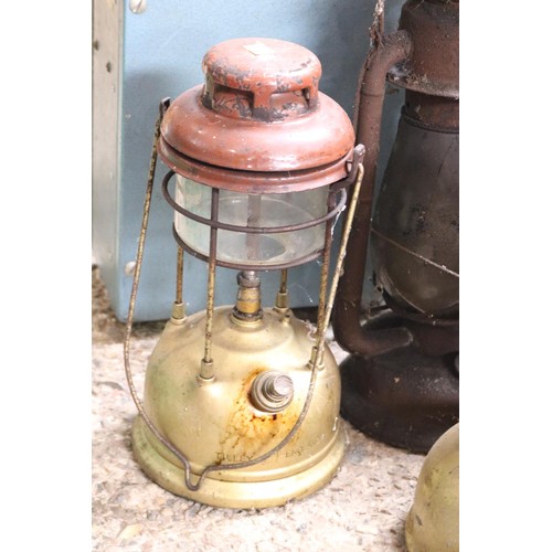 107A - 3 x Hurricane paraffin lamps