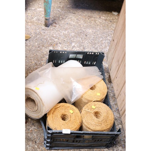 121 - Box of 3 rolls of string & 1 roll of plastic