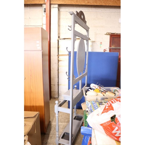 667 - Coat stand