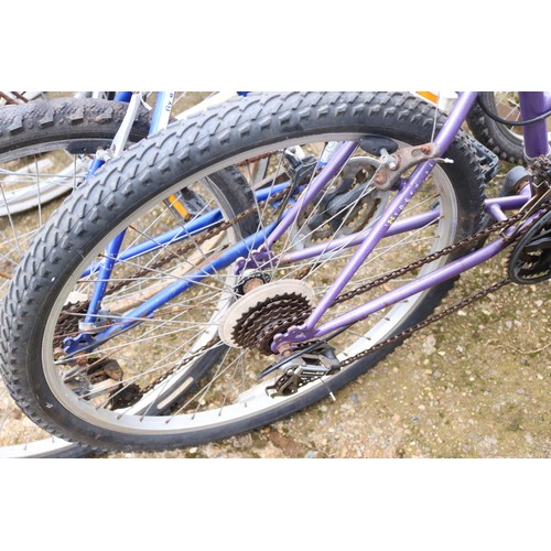 22 - Ladies Pinnacle mountain bike