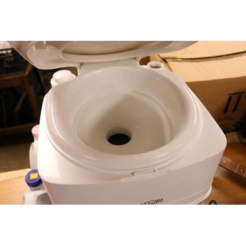 120 - Porta potti, brand new chemical loo, 2 litre pink & 2 litre blue chemicals