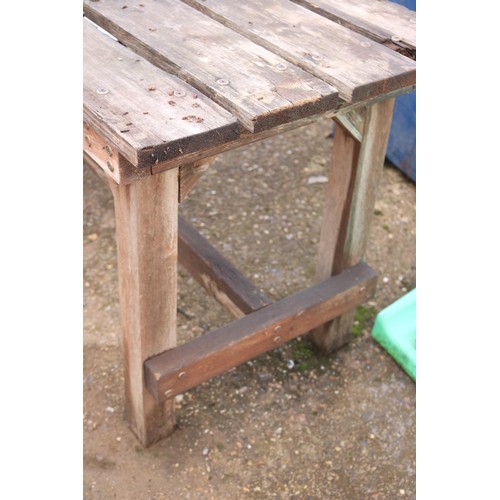 1 - Wooden four plank potting table