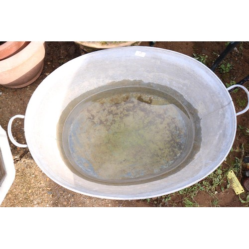 67 - Large galvanized bath