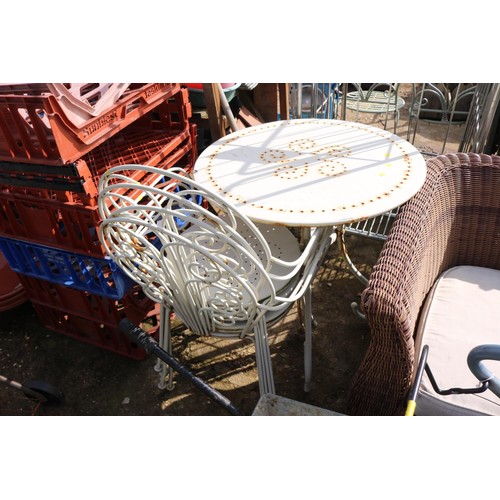 102 - White outside patio metal table & 4 chairs