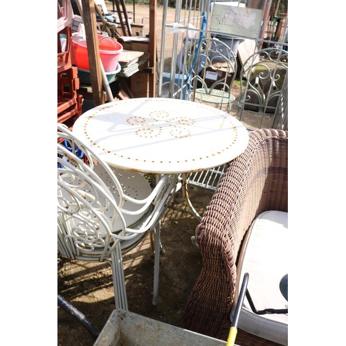 102 - White outside patio metal table & 4 chairs