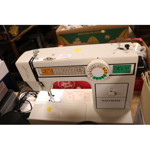 111 - Sewing machine, recently serviced