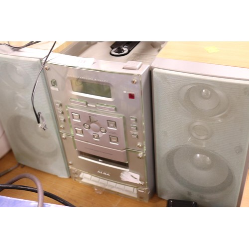 118 - Alba CD, tape & radio system with speakers - warranted until 12 noon Tuesday following the above sal... 