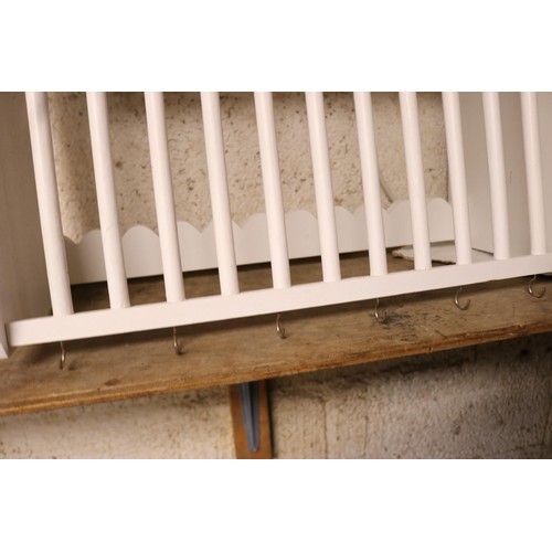 164 - White wood plate rack