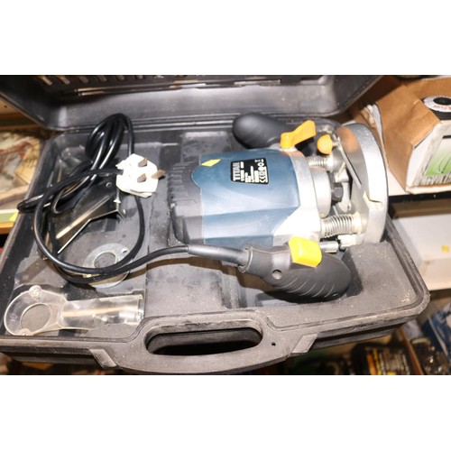 220 - Titan 1/2 router, 1500w with cutters - warranted until 12 noon Tuesday following the above sale