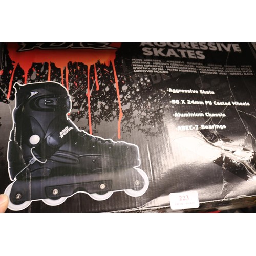 223 - No Fear skates, size 9