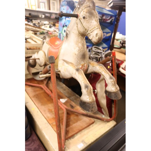 381 - metal toy horse - vintage