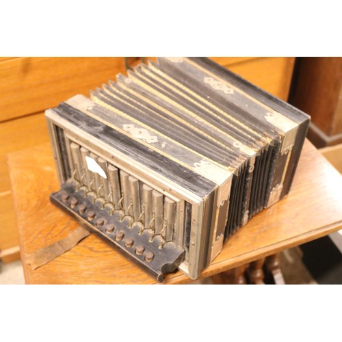 388 - Small squeezebox