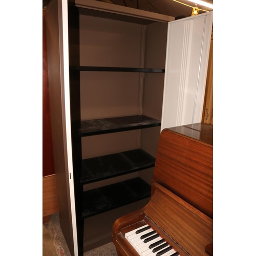 747 - 2 metal shelf cabinets