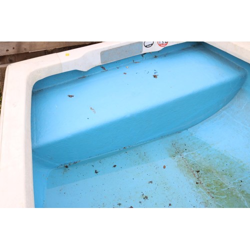 3 - 8ft fibreglass dingey