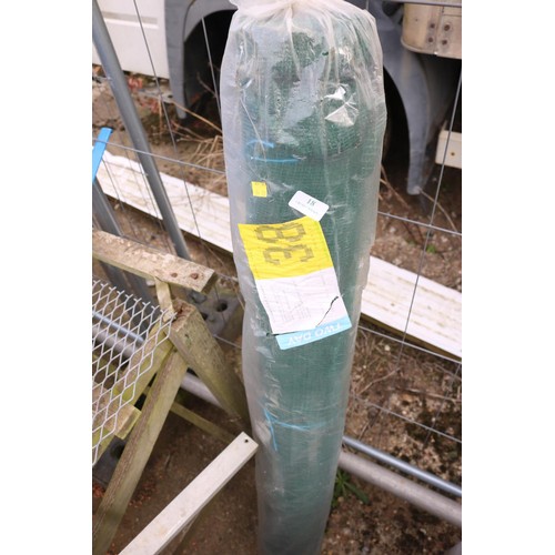 18 - Brand new roll of green shading/netting & roll of galvanised mesh