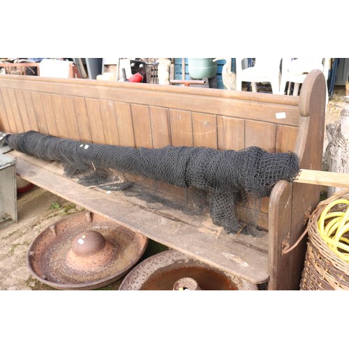 45 - Roll of black netting