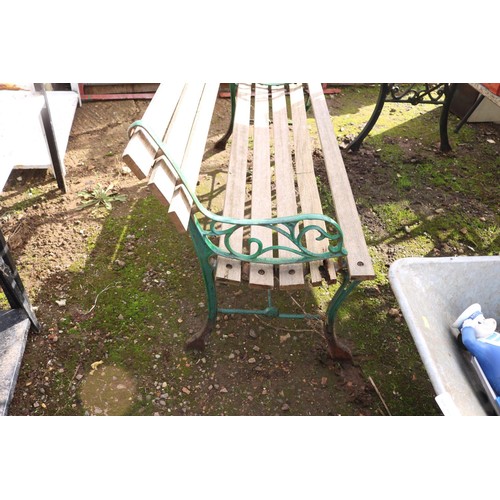 40 - Metal and wood garden bench Green