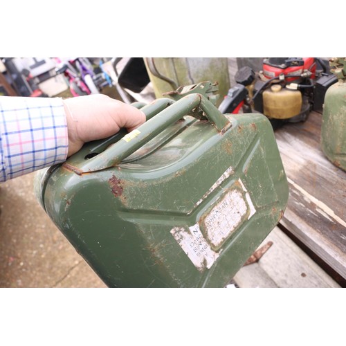 80 - 4 x 10ltr jerry cans