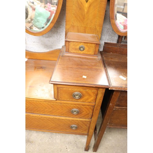 131 - Edwardian mahogany dressing table