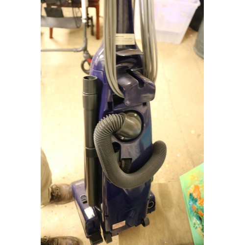 180 - Panasonic vacuum cleaner - warranted until 12 noon Tuesday following the above sale