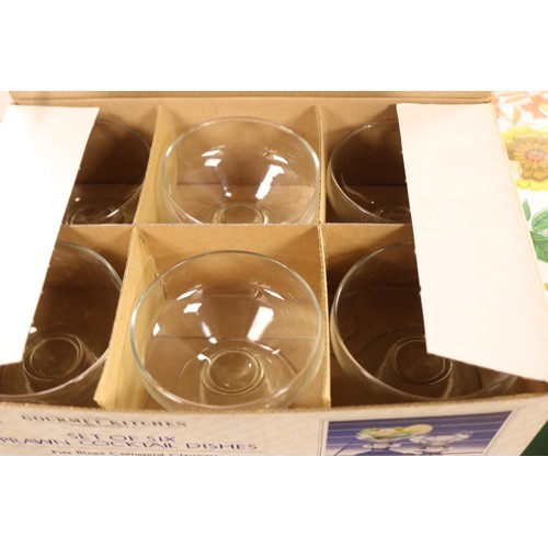 232 - 6 boxed sets of glasses