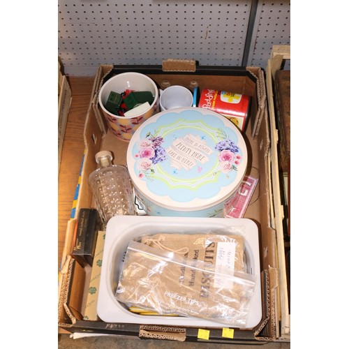 286 - 2 trays of vintage tins, cake tin, glass bottle, etc