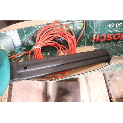 164 - Hedge trimmer, gwo - 30' cable - warranted until 12 noon Tuesday following the above sale