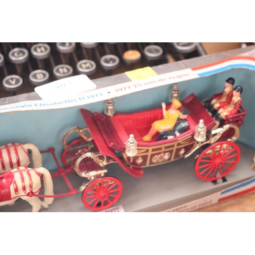 547 - Boxed Corgi silver jubilee, 1902 state landau