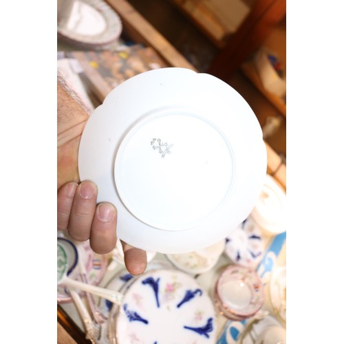 638 - Qty of antique china