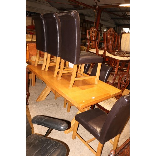 703 - Heavy oak dining table with 6 chairs