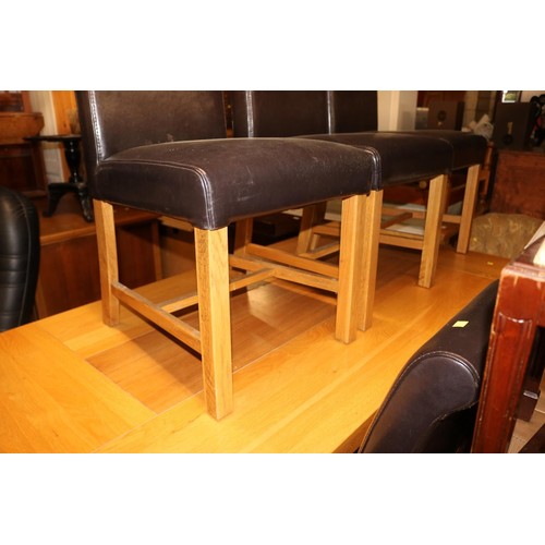 703 - Heavy oak dining table with 6 chairs