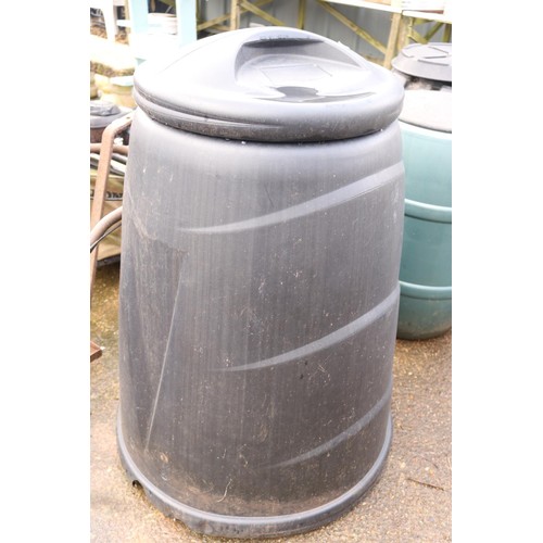 82 - Garden composter