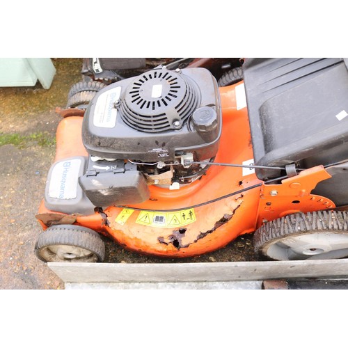 87 - Husqvarna lawnmower