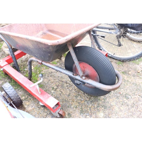 92 - Wheelbarrow