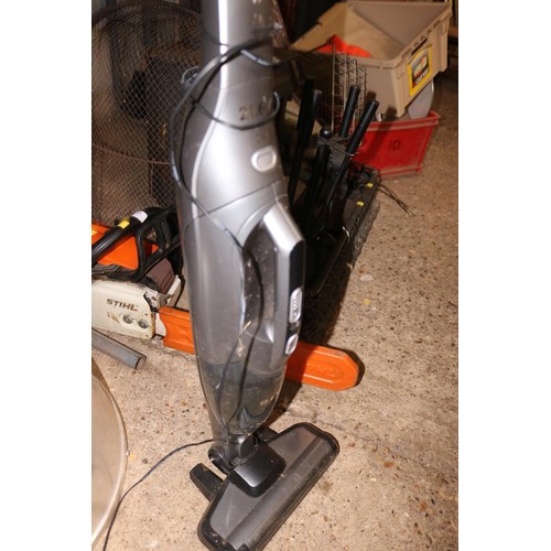 201 - Bosch hoover - warranted until 12 noon Tuesday following the above sale