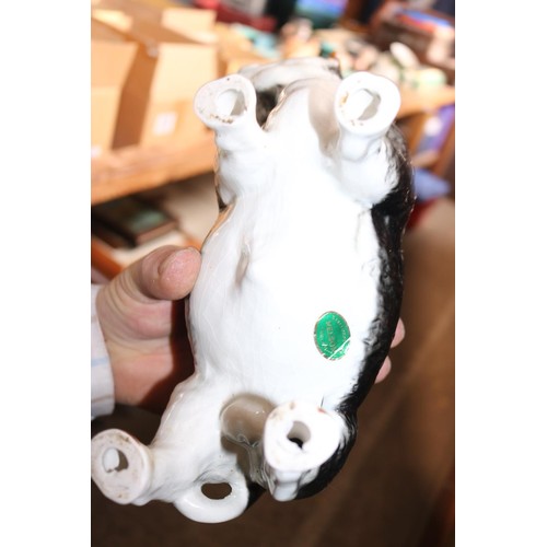 539 - various cattle ornaments