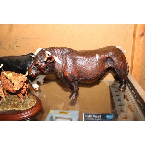 539 - various cattle ornaments