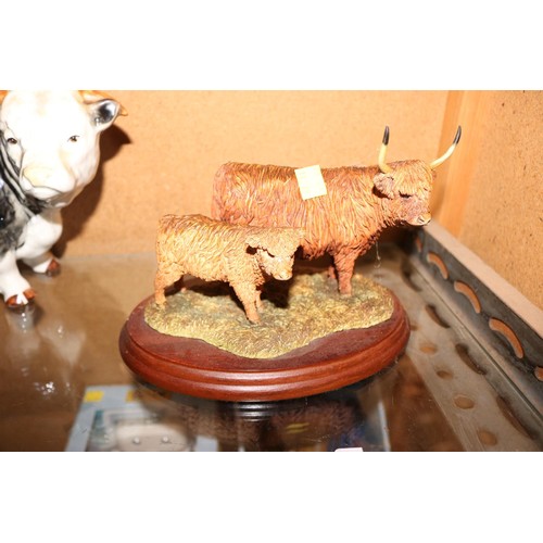 539 - various cattle ornaments
