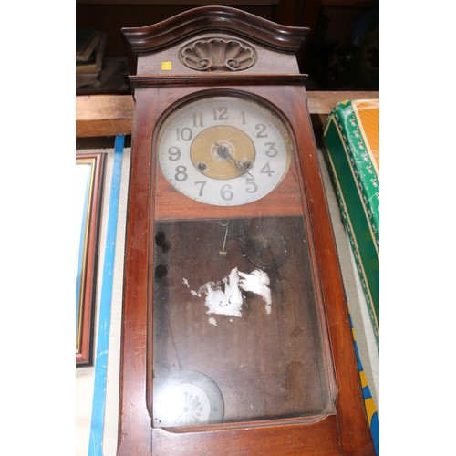 614 - 2 wall clocks