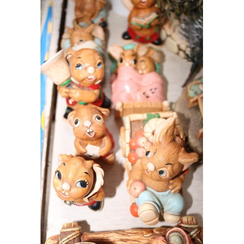 619 - Selectin of unboxed Pendelfin rabbits, ornaments, etc