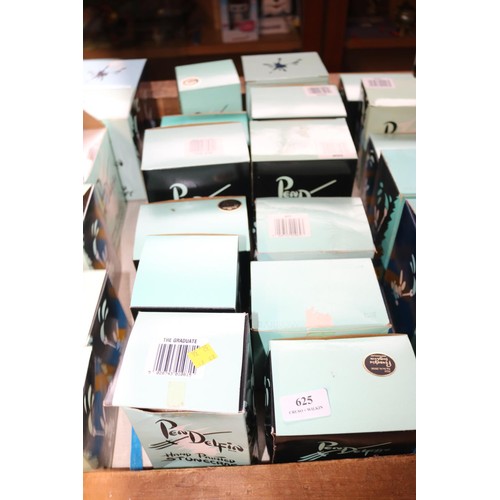 625 - 12 boxed Pendelfin rabbits