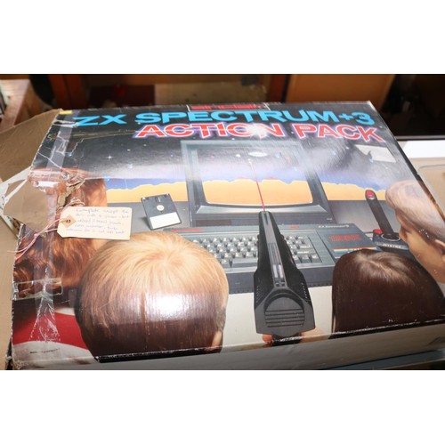 627 - Boxed Zx spectrum + 3 speicla light gun model - complete original condition, except multi disc but m... 