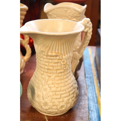 631 - 3 jugs & 2 vases