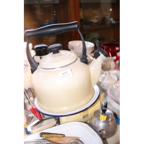 635 - Qty of kitchenalia