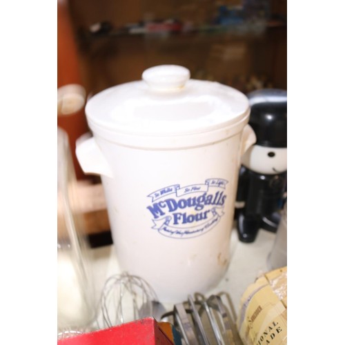 635 - Qty of kitchenalia