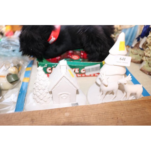 641 - Christmas items - angel, tree, musical scene, robin solar light